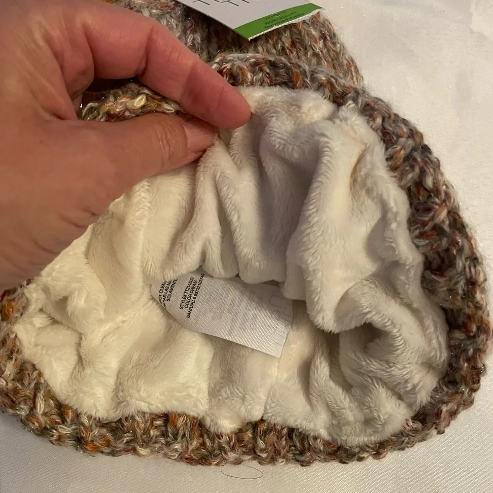 Time and Tru Women’s Lined Warm Knit Hat and Mittens Set - Brown and Tan,‎ NWT